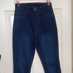 Stretchy Dark Wash Skinny Jeans NWOT